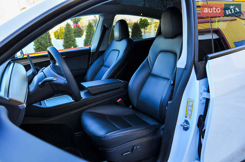 Позашляховик / Кросовер Tesla Model Y 2024 в Трускавці фото 31 Позашляховик / Кросовер Tesla Model Y 2024 в Трускавці