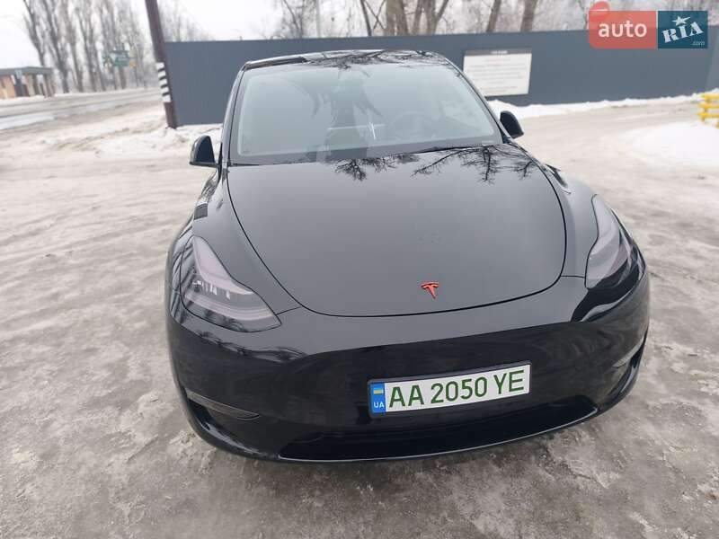 Внедорожник / Кроссовер Tesla Model Y 2021 в Киеве