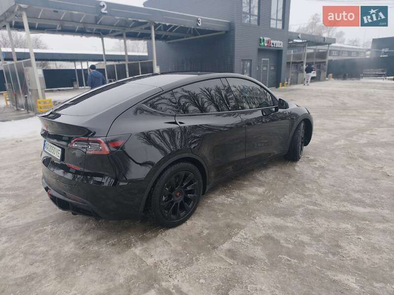 Внедорожник / Кроссовер Tesla Model Y 2021 в Киеве