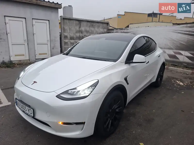 Tesla Model Y