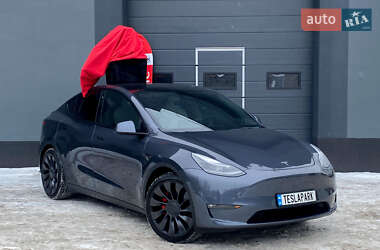 Внедорожник / Кроссовер Tesla Model Y 2021 в Киеве