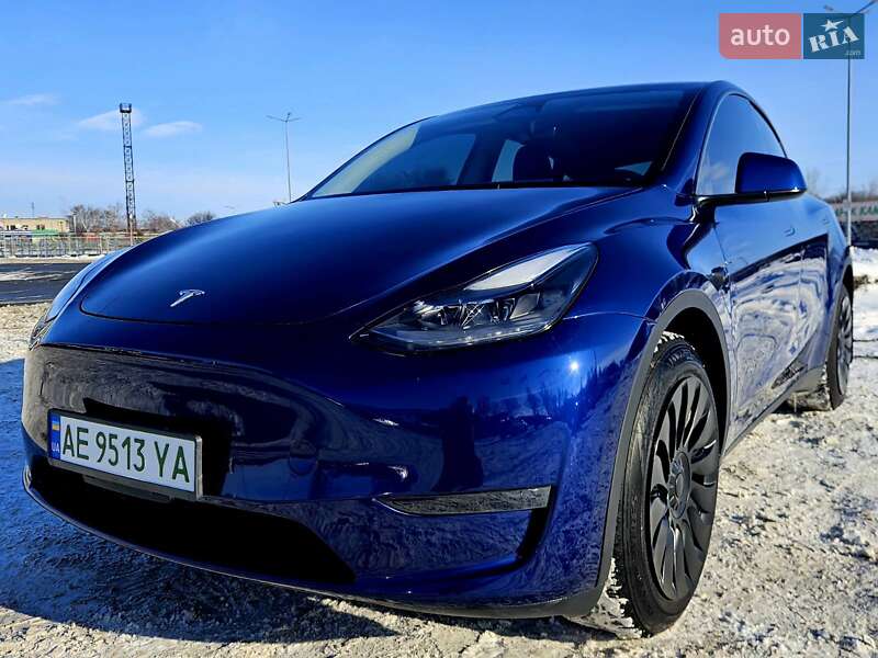 Tesla Model Y 2024 Tesla Model Y 2024