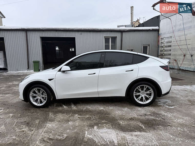 Позашляховик / Кросовер Tesla Model Y 2021 в Львові фото 6 Позашляховик / Кросовер Tesla Model Y 2021 в Львові
