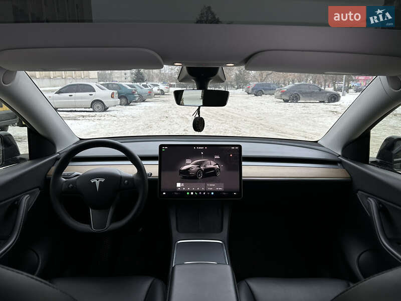 Позашляховик / Кросовер Tesla Model Y 2022 в Запоріжжі фото 13 Позашляховик / Кросовер Tesla Model Y 2022 в Запоріжжі