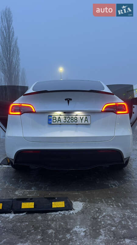 Внедорожник / Кроссовер Tesla Model Y 2024 в Кропивницком