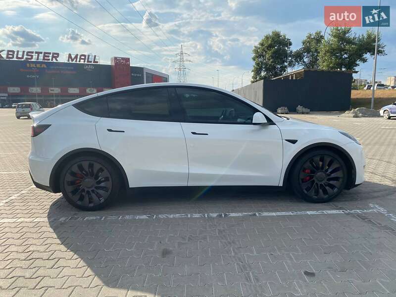 Внедорожник / Кроссовер Tesla Model Y 2021 в Тернополе