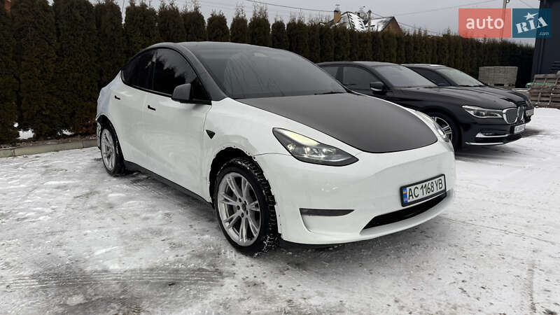 Tesla Model Y 2024 Tesla Model Y 2024