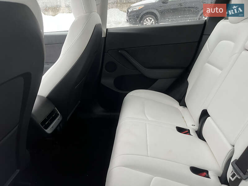 Внедорожник / Кроссовер Tesla Model Y 2022 в Львове