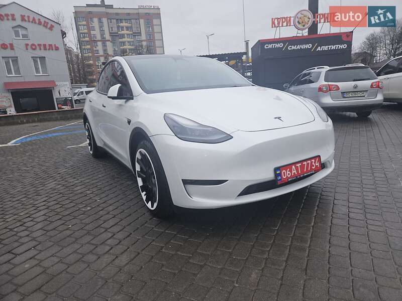 Tesla Model Y 2022 Tesla Model Y 2022