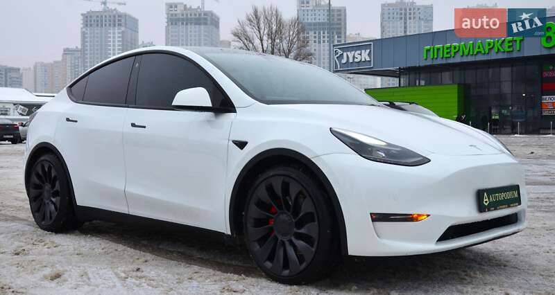 Позашляховик / Кросовер Tesla Model Y 2022 в Києві фото 5 Позашляховик / Кросовер Tesla Model Y 2022 в Києві