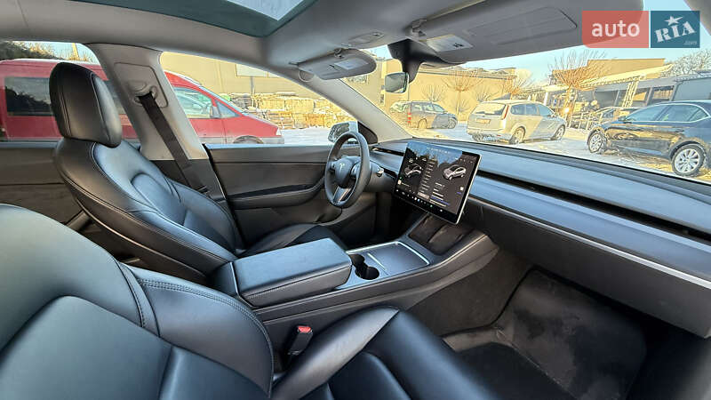 Позашляховик / Кросовер Tesla Model Y 2022 в Луцьку