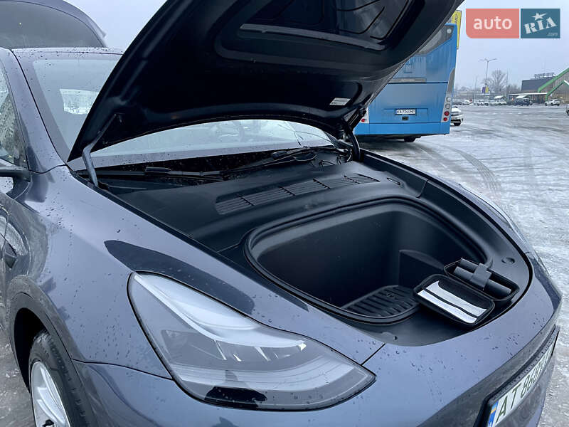 Позашляховик / Кросовер Tesla Model Y 2023 в Києві фото 12 Позашляховик / Кросовер Tesla Model Y 2023 в Києві