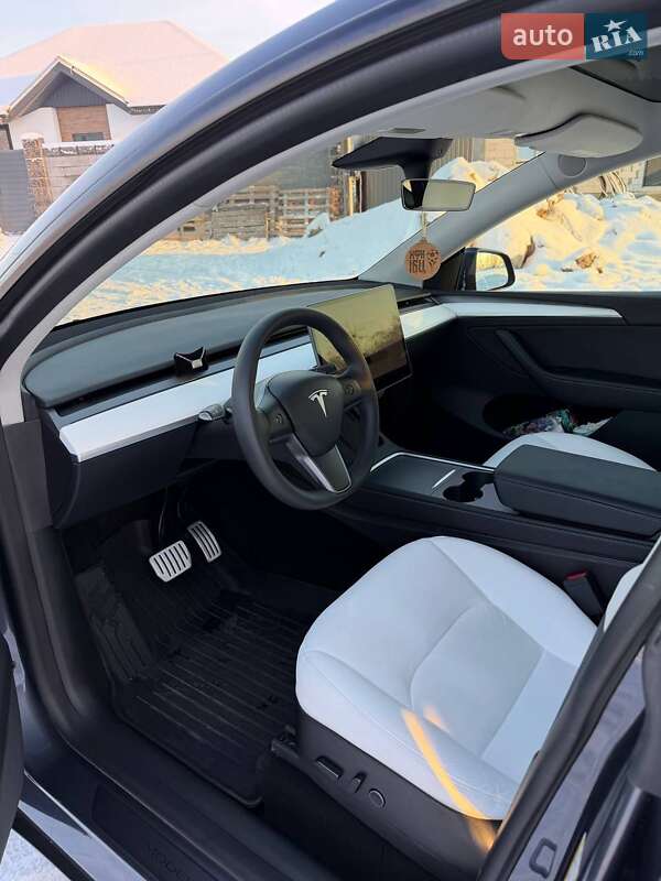 Позашляховик / Кросовер Tesla Model Y 2022 в Ірпені фото 16 Позашляховик / Кросовер Tesla Model Y 2022 в Ірпені