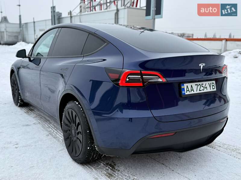 Позашляховик / Кросовер Tesla Model Y 2023 в Києві