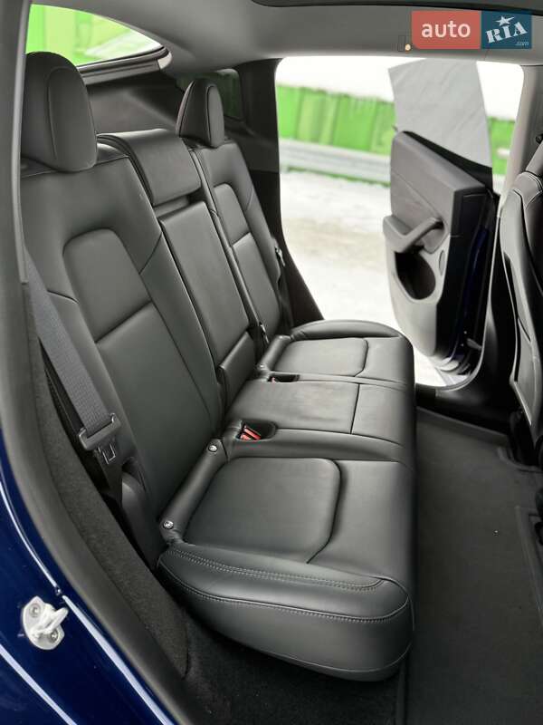 Позашляховик / Кросовер Tesla Model Y 2023 в Києві