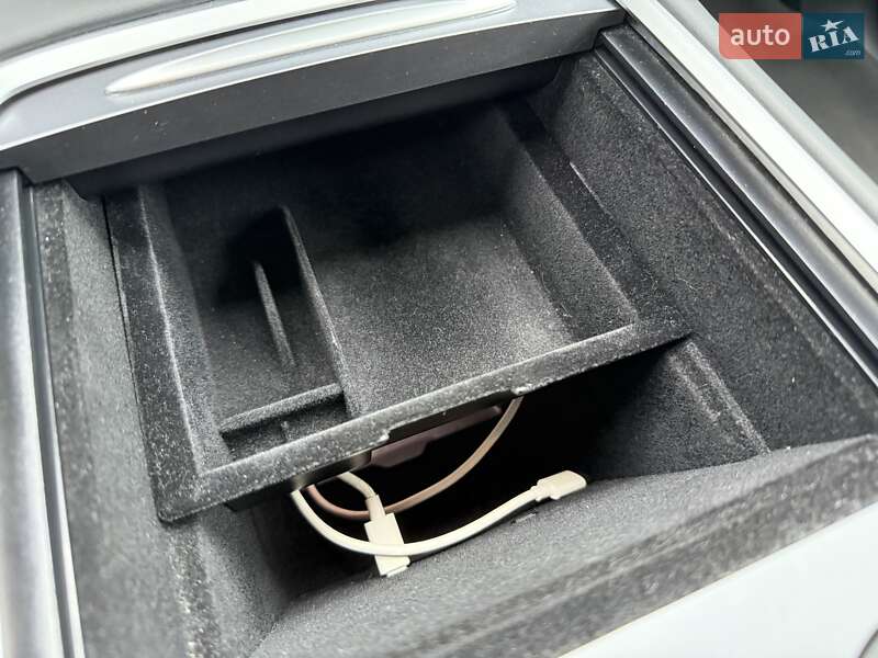 Позашляховик / Кросовер Tesla Model Y 2023 в Києві