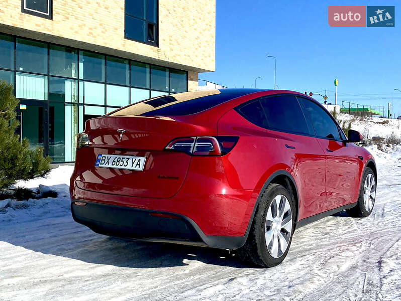 Позашляховик / Кросовер Tesla Model Y 2023 в Хмельницькому фото 11 Позашляховик / Кросовер Tesla Model Y 2023 в Хмельницькому