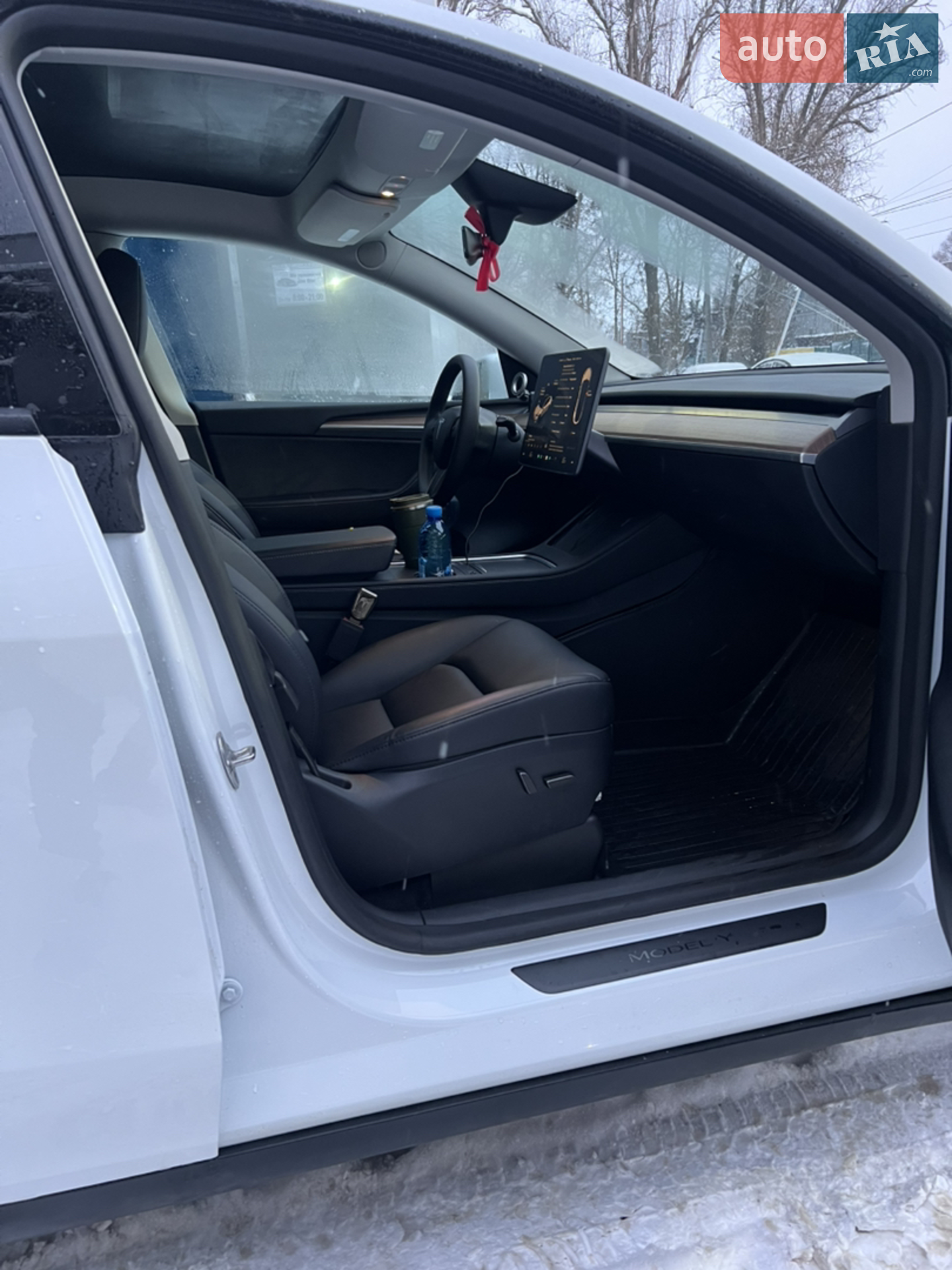 2024 Tesla Model Y - мініатюра 4