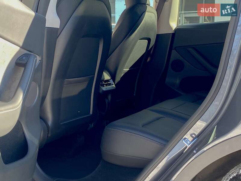 Внедорожник / Кроссовер Tesla Model Y 2023 в Киеве фото 15 Внедорожник / Кроссовер Tesla Model Y 2023 в Киеве
