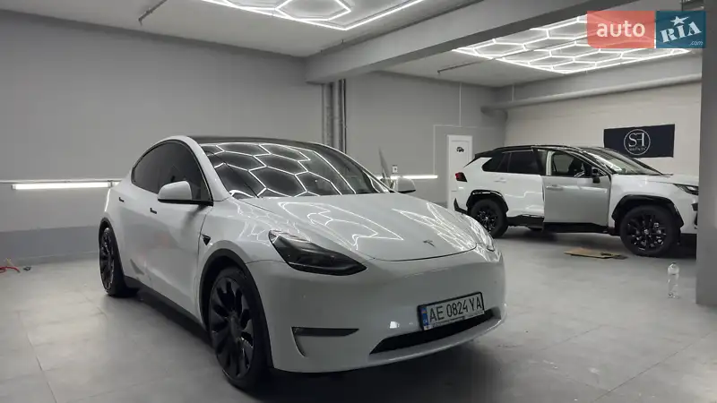 Tesla Model Y 2022