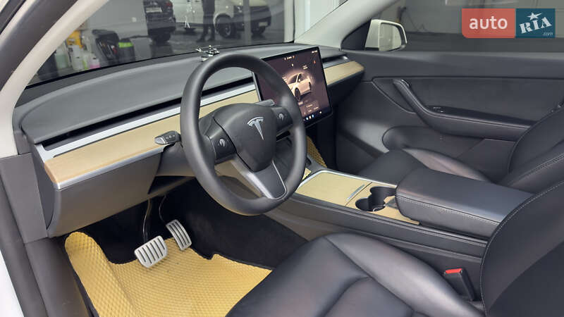 Позашляховик / Кросовер Tesla Model Y 2022 в Дніпрі