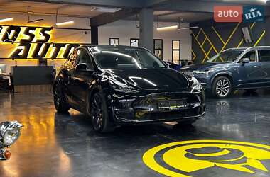 Внедорожник / Кроссовер Tesla Model Y 2023 в Черновцах