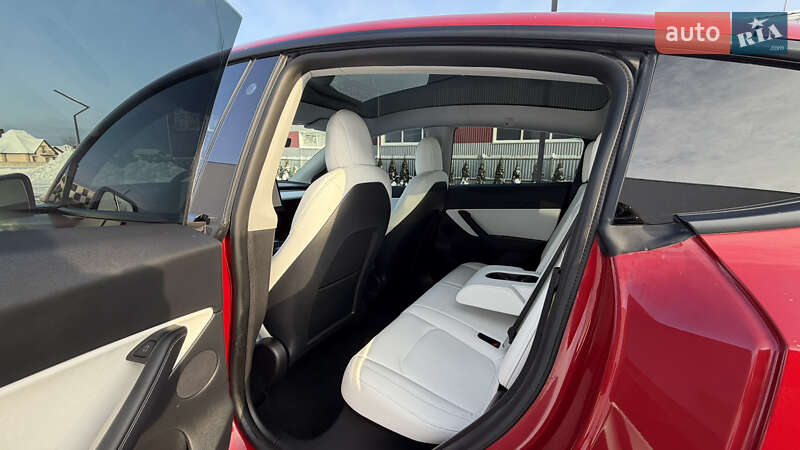 Позашляховик / Кросовер Tesla Model Y 2021 в Луцьку фото 34 Позашляховик / Кросовер Tesla Model Y 2021 в Луцьку
