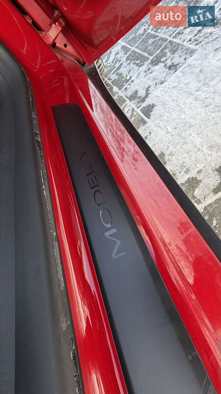 Позашляховик / Кросовер Tesla Model Y 2021 в Луцьку фото 42 Позашляховик / Кросовер Tesla Model Y 2021 в Луцьку