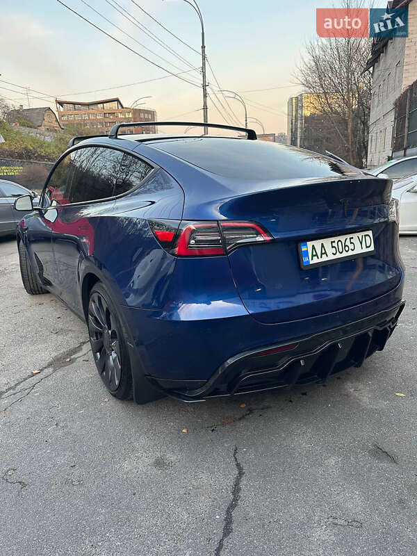 Позашляховик / Кросовер Tesla Model Y 2021 в Києві фото 5 Позашляховик / Кросовер Tesla Model Y 2021 в Києві