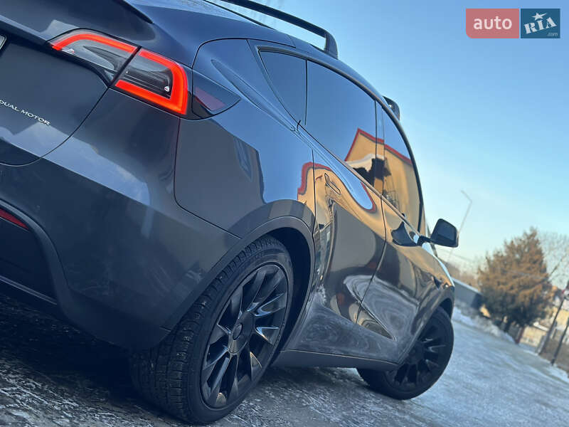 Позашляховик / Кросовер Tesla Model Y 2021 в Ковелі