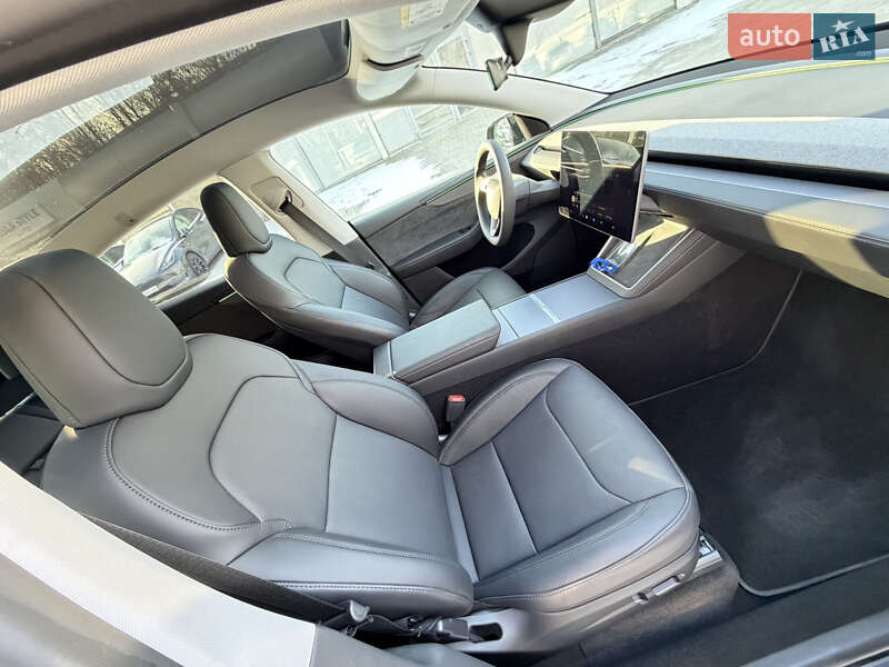 Позашляховик / Кросовер Tesla Model Y 2025 в Дніпрі