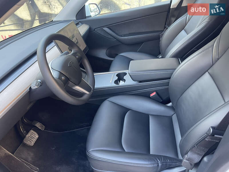 Внедорожник / Кроссовер Tesla Model Y 2023 в Киеве фото 10 Внедорожник / Кроссовер Tesla Model Y 2023 в Киеве