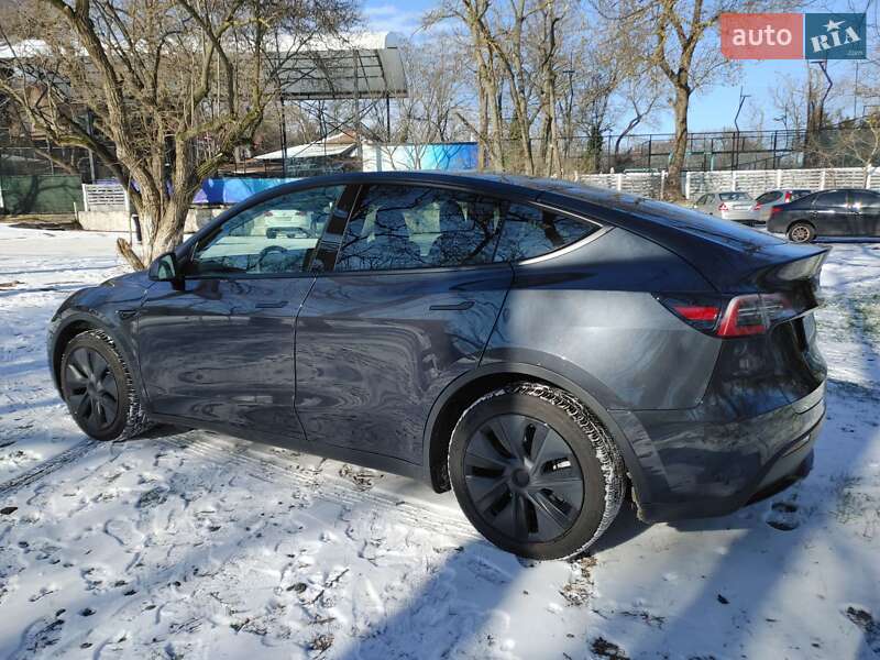 Внедорожник / Кроссовер Tesla Model Y 2024 в Одессе