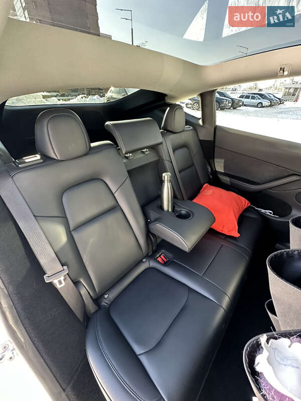 Внедорожник / Кроссовер Tesla Model Y 2023 в Киеве фото 25 Внедорожник / Кроссовер Tesla Model Y 2023 в Киеве