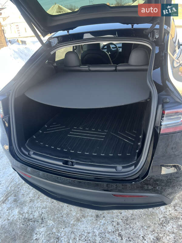 Позашляховик / Кросовер Tesla Model Y 2024 в Дергачах фото 7 Позашляховик / Кросовер Tesla Model Y 2024 в Дергачах