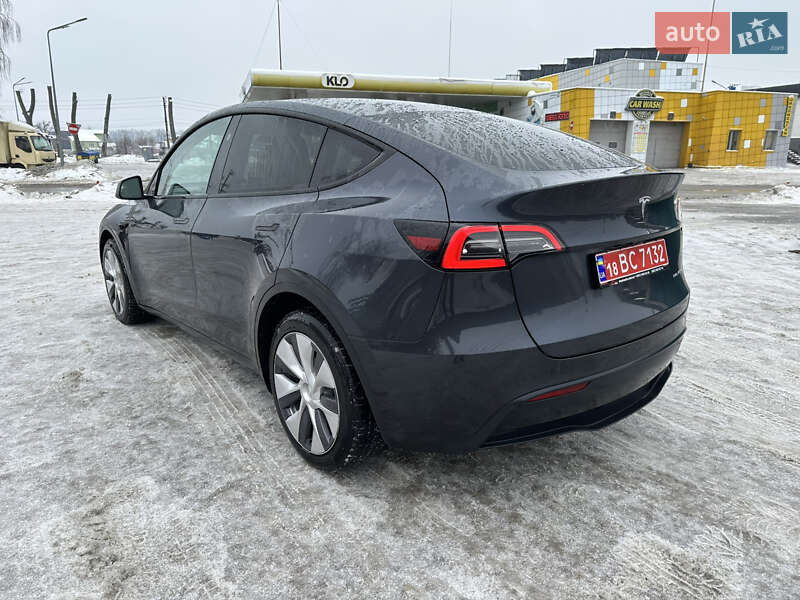 Внедорожник / Кроссовер Tesla Model Y 2024 в Киеве фото 14 Внедорожник / Кроссовер Tesla Model Y 2024 в Киеве