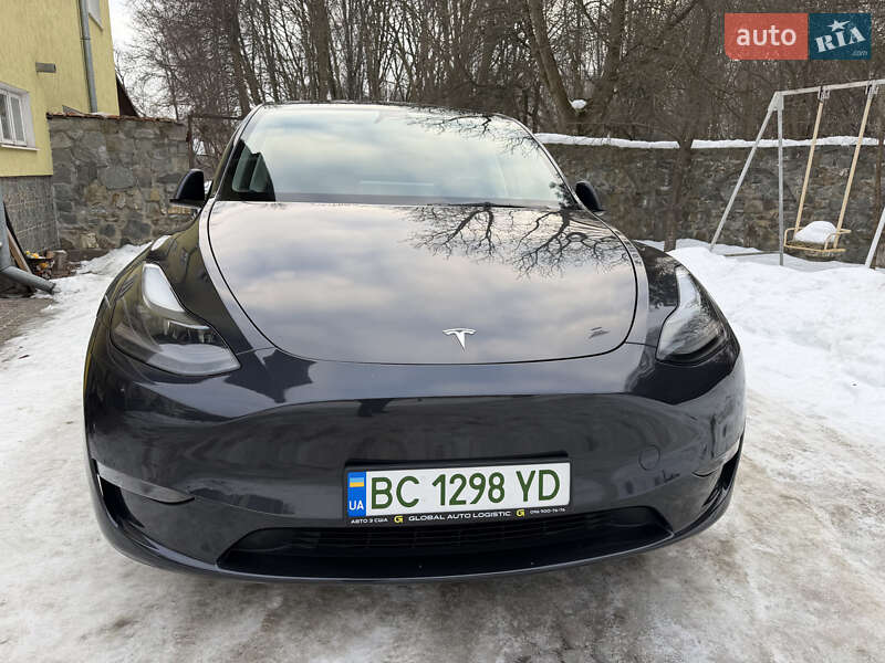 Позашляховик / Кросовер Tesla Model Y 2024 в Львові фото 3 Позашляховик / Кросовер Tesla Model Y 2024 в Львові