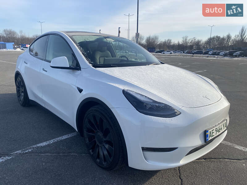 Внедорожник / Кроссовер Tesla Model Y 2023 в Днепре