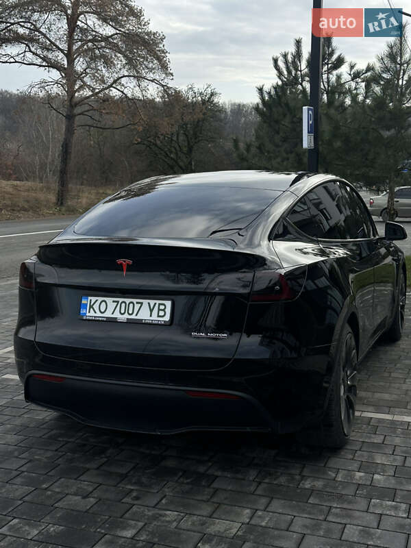 Внедорожник / Кроссовер Tesla Model Y 2021 в Ужгороде