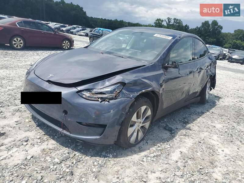 Внедорожник / Кроссовер Tesla Model Y 2023 в Киеве
