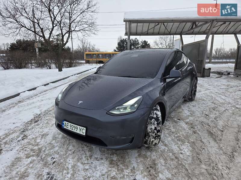 Позашляховик / Кросовер Tesla Model Y 2022 в Дніпрі