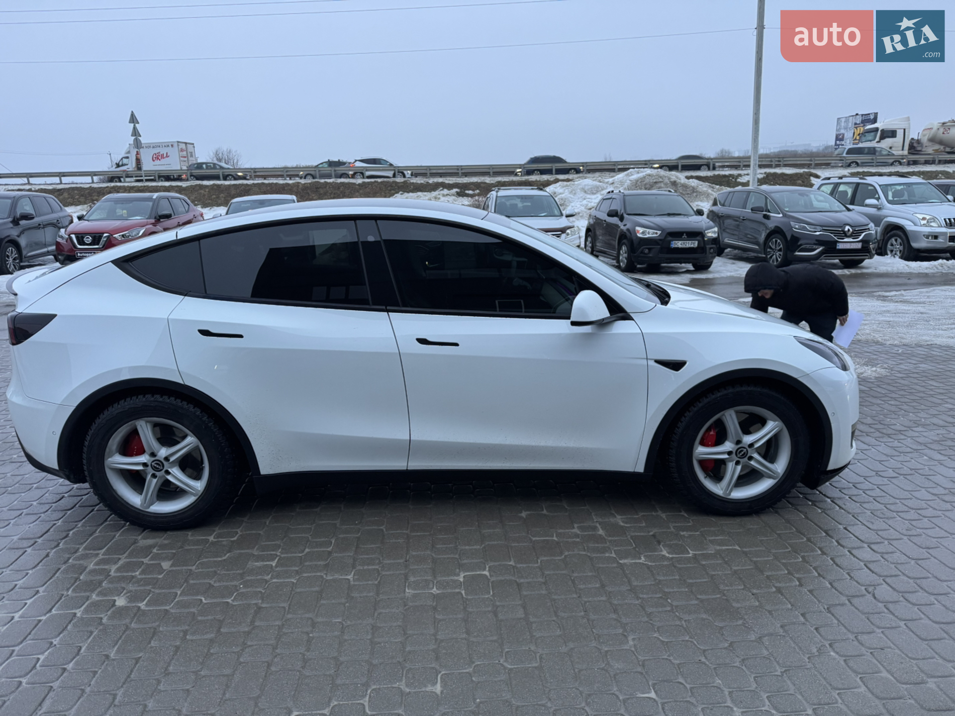 2020 Tesla Model Y - мініатюра 11