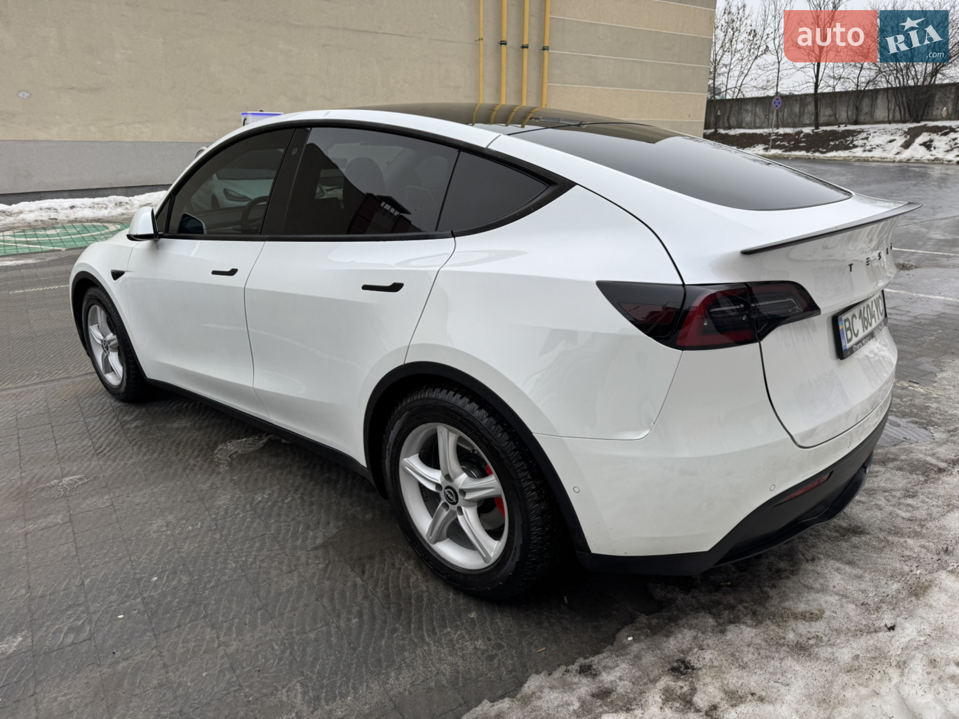 2020 Tesla Model Y - мініатюра 27