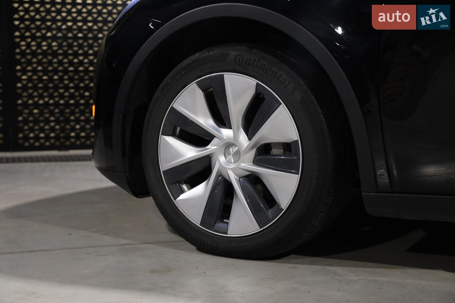 2022 Tesla Model Y - мініатюра 5