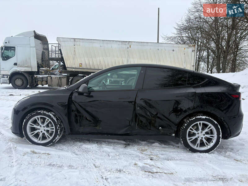 Позашляховик / Кросовер Tesla Model Y 2022 в Рівному фото 5 Позашляховик / Кросовер Tesla Model Y 2022 в Рівному