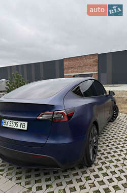 Внедорожник / Кроссовер Tesla Model Y 2021 в Хмельницком
