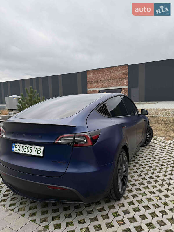 Позашляховик / Кросовер Tesla Model Y 2021 в Хмельницькому