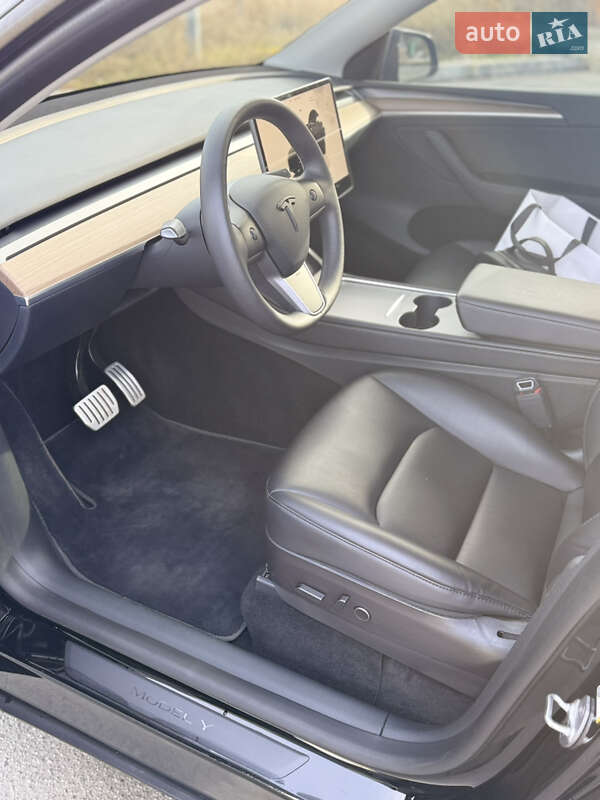 Позашляховик / Кросовер Tesla Model Y 2022 в Дніпрі