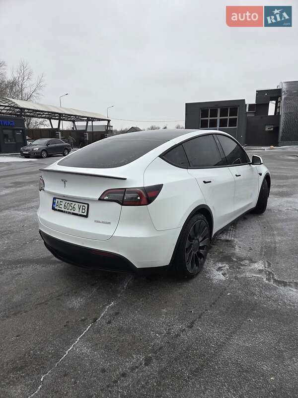 Внедорожник / Кроссовер Tesla Model Y 2021 в Днепре фото 6 Внедорожник / Кроссовер Tesla Model Y 2021 в Днепре