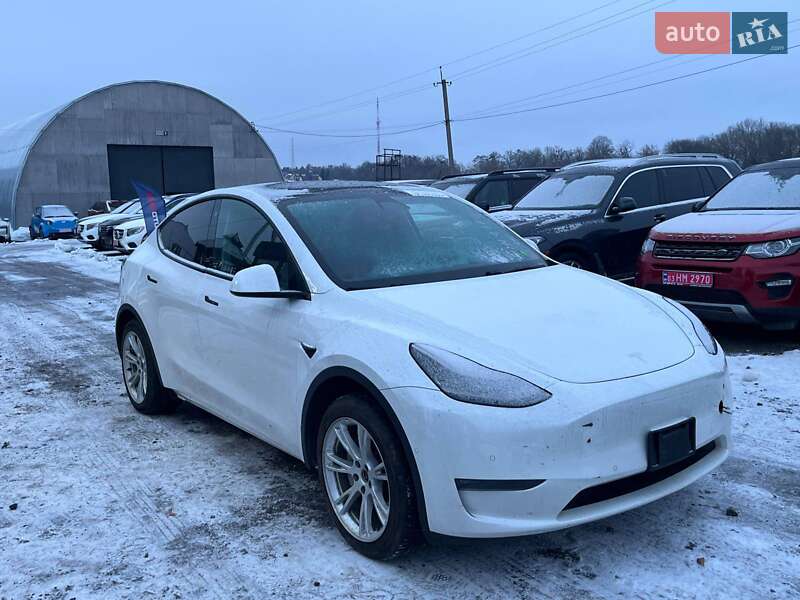 Внедорожник / Кроссовер Tesla Model Y 2020 в Луцке